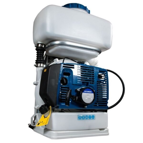 Atomizador agrícola Hyundai con motor a gasolina.