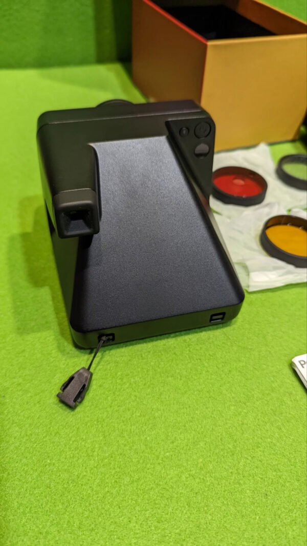 1000003308-scaled-1.webp Polaroid Now+ Cámara instantánea