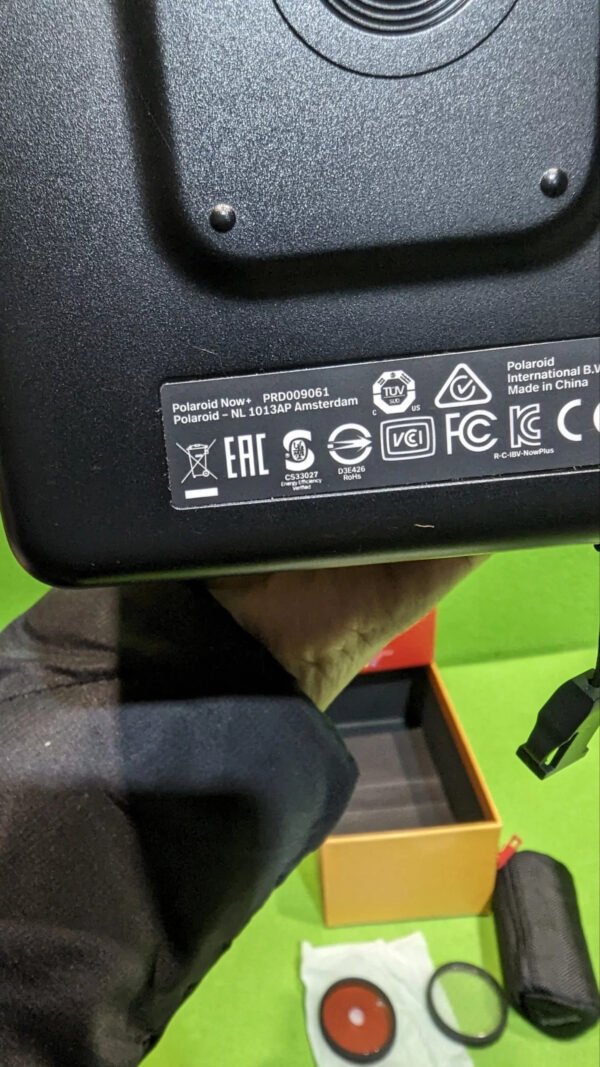 1000003310-scaled-1.webp Polaroid Now+ Cámara instantánea