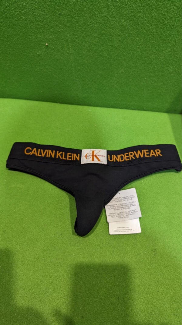 Calvin Klein Underwear tanga de mujer