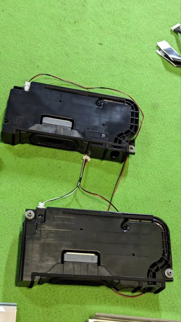 Sony BRAVIA 77 Pulgadas para REPUESTO