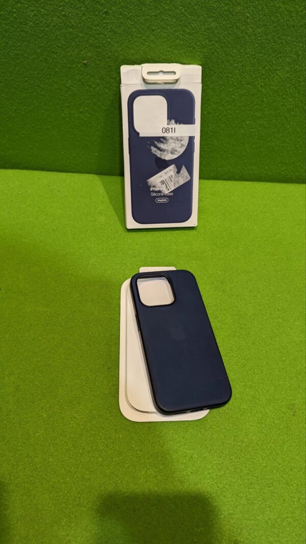 Apple Funda de Silicona con MagSafe para el iPhone 15 Pro - Azul tempestad