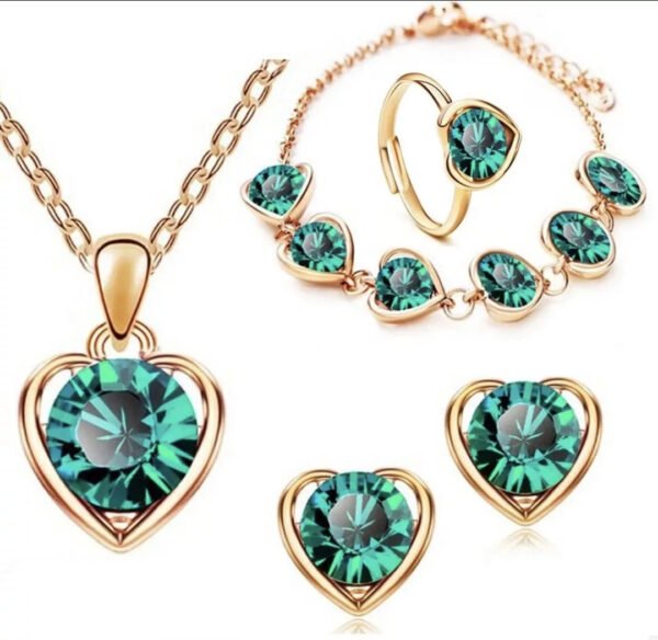 Conjunto de Bisutería Jewelry compuesto por: Collar, Pendientes, Pulsera y Anillo