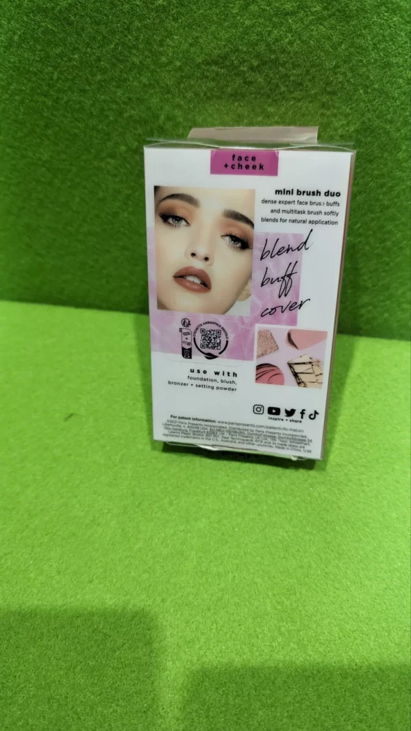 Real Techniques Mini cepillo de base y blush