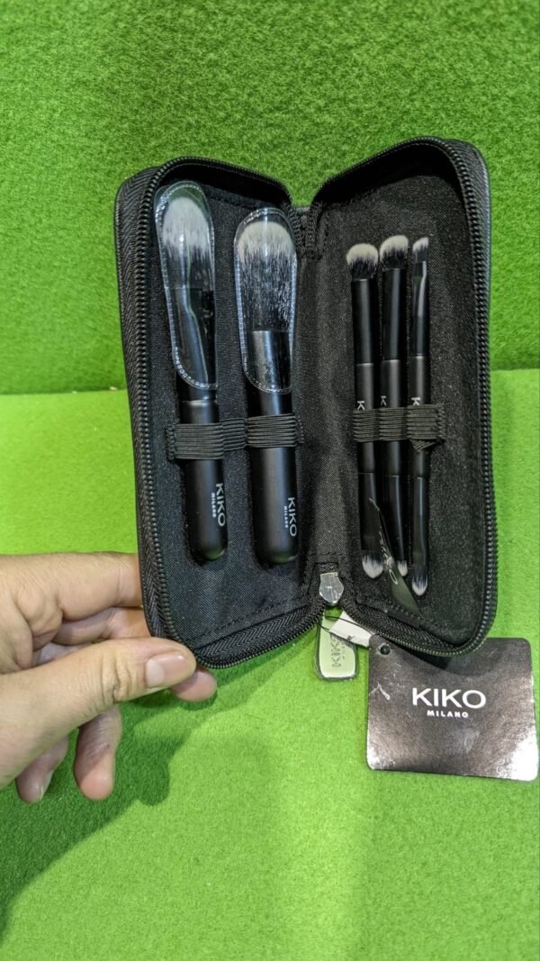 KIKO Milano Estuche con cinco brochas