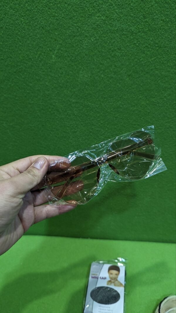 Peluca Rubia Larga con Gafas y Redecilla