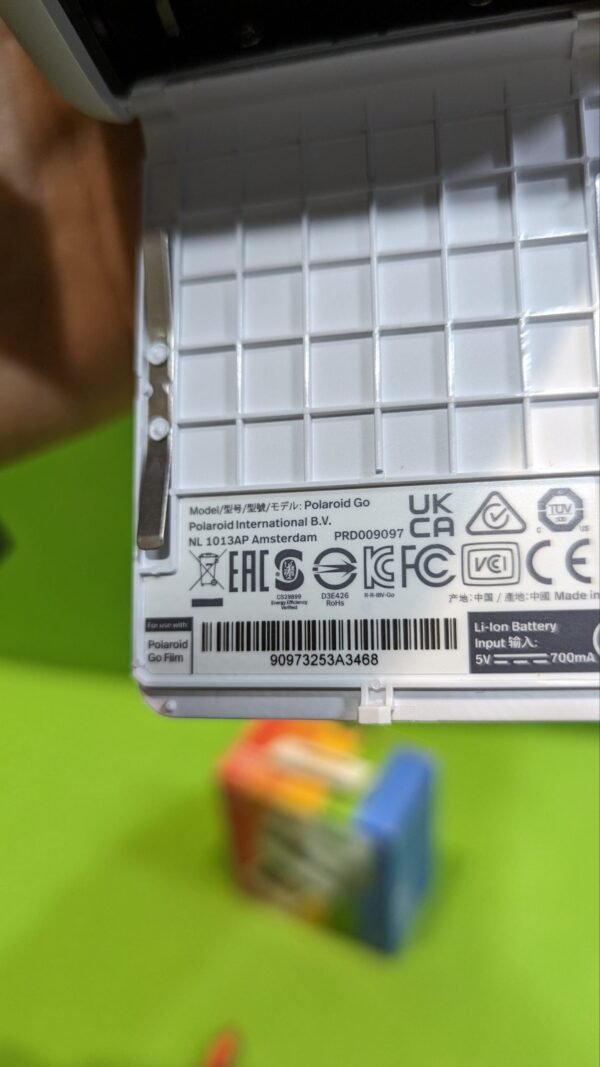 1000012917-scaled-1.jpg Polaroid Go Generation 2 Camara