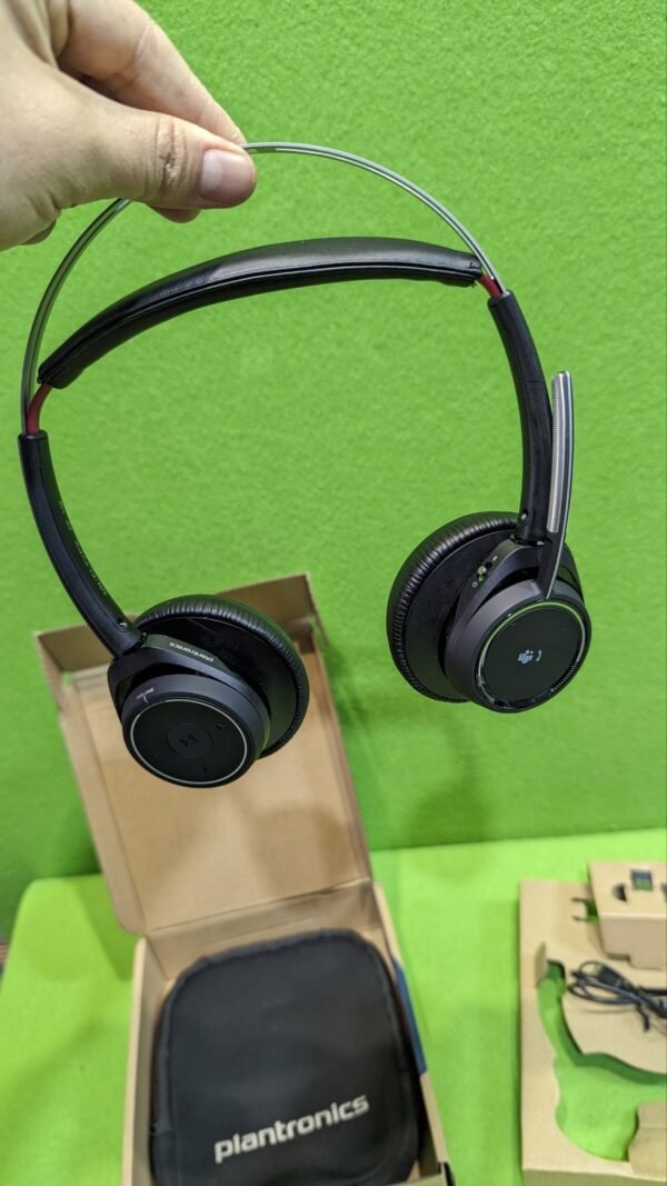 Plantronics Voyager Focus UC B825 - Bluetooth Stereo  Black