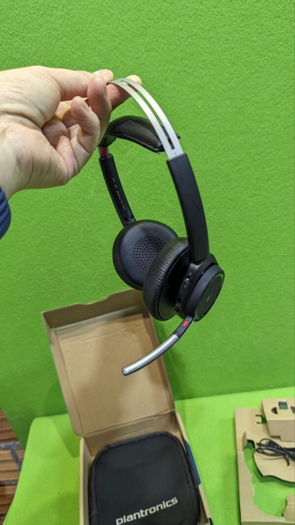 Plantronics Voyager Focus UC B825 - Bluetooth Stereo  Black