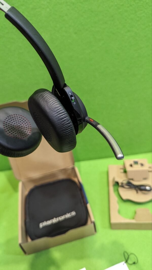 Plantronics Voyager Focus UC B825 - Bluetooth Stereo  Black