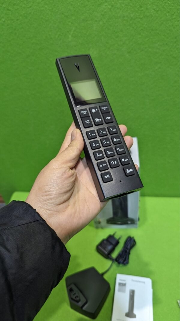 1000015944-scaled-1.jpg Philips Linea V DECT Design M3551B/38 - Teléfono inalámbrico con contestador automático (Pantalla de 1,8" y Sonido HQ)