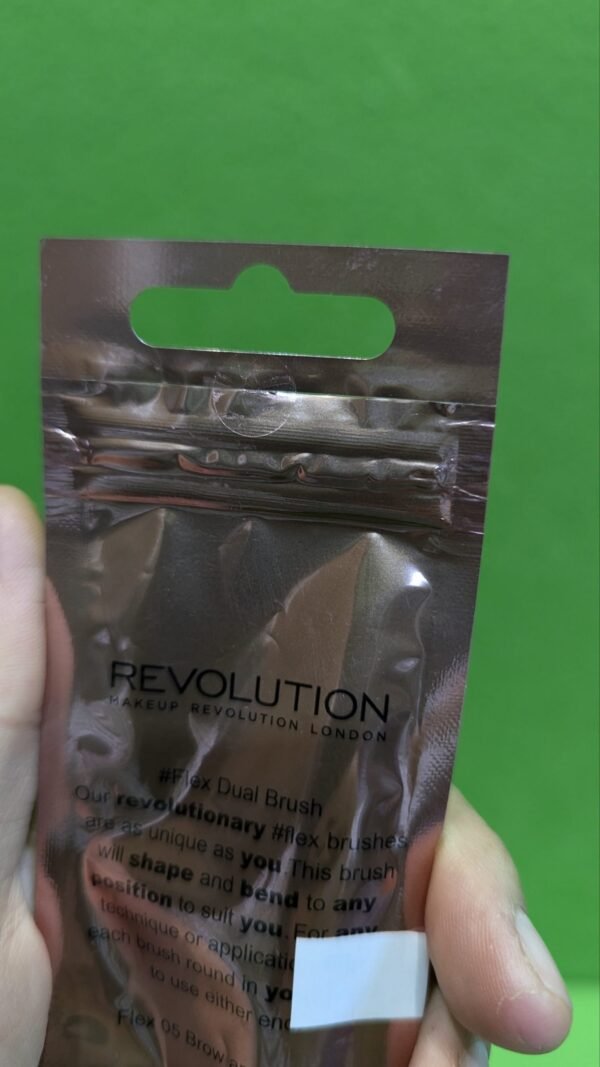 Brocha para cejas y sombras Flex 05 de Makeup Revolution