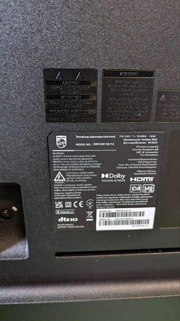 Etiqueta de advertencia en dispositivo electrónico Philips.