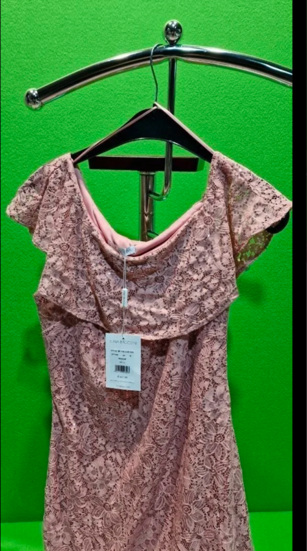 Gina Bacconi Vestido largo de encaje con lentejuelas Amara