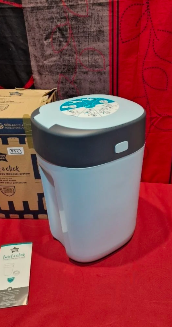 1000042724.png Tommee Tippee - Contenedor Para Pañales, 3 Recambios