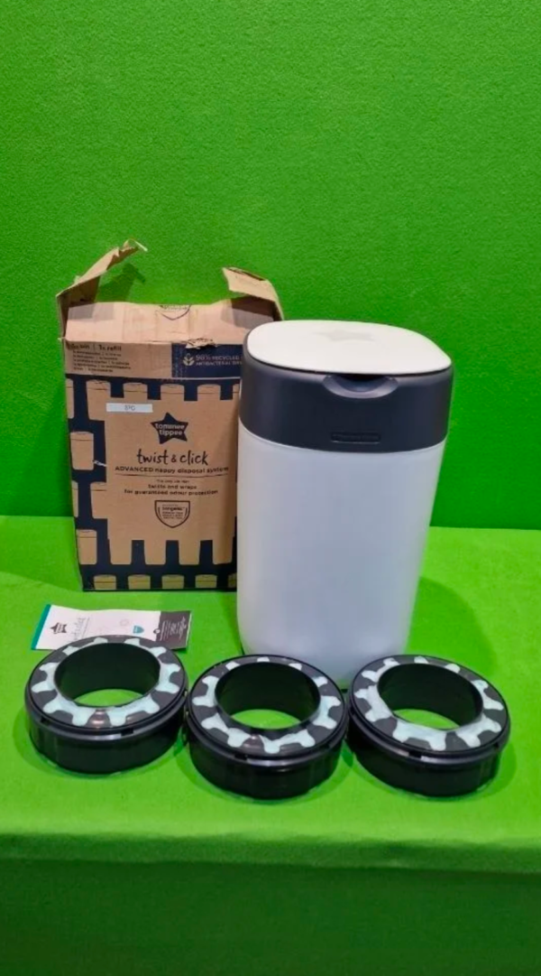 1000042729.png Tommee Tippee Contenedor para Pañales, Incluye 3 Recambios
