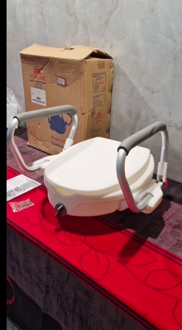 Mobiclinic, Elevador WC para adultos con reposabrazos, Guadiana
