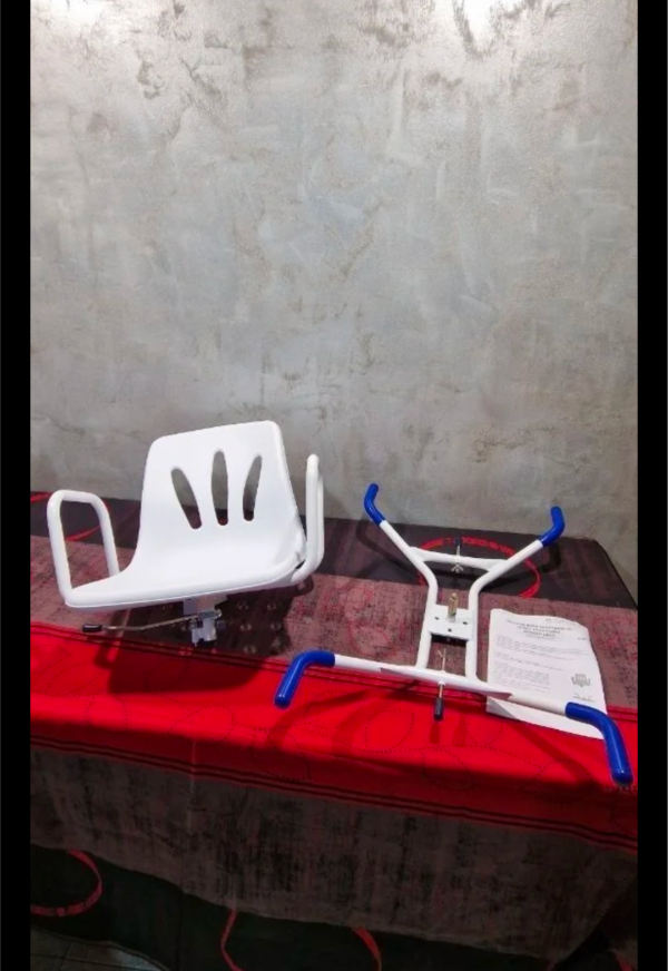 Mobiclinic, Silla de Baño Giratoria, Lago