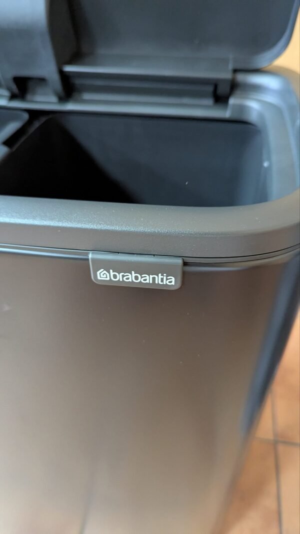 Brabantia Cubo de basura Negro mate 60L