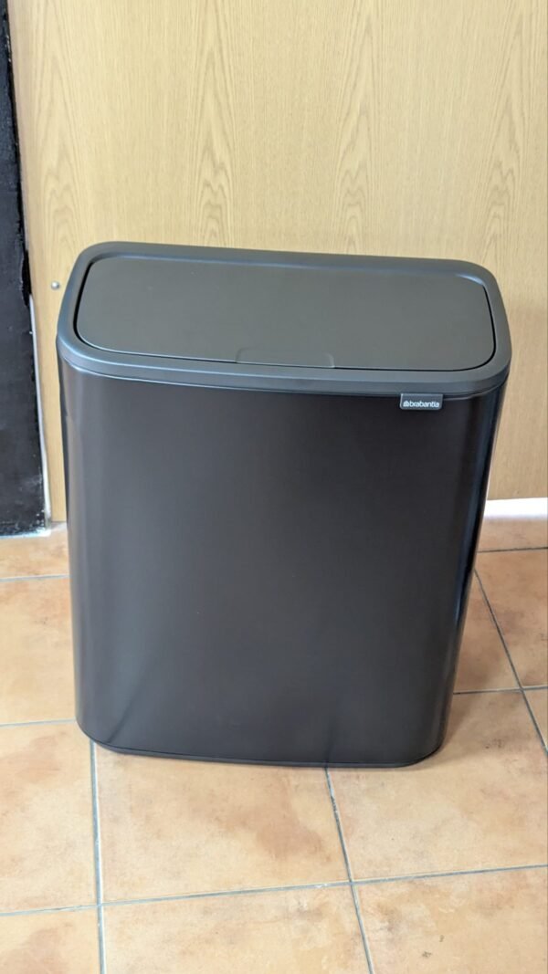 Brabantia Cubo de basura Negro mate 60L
