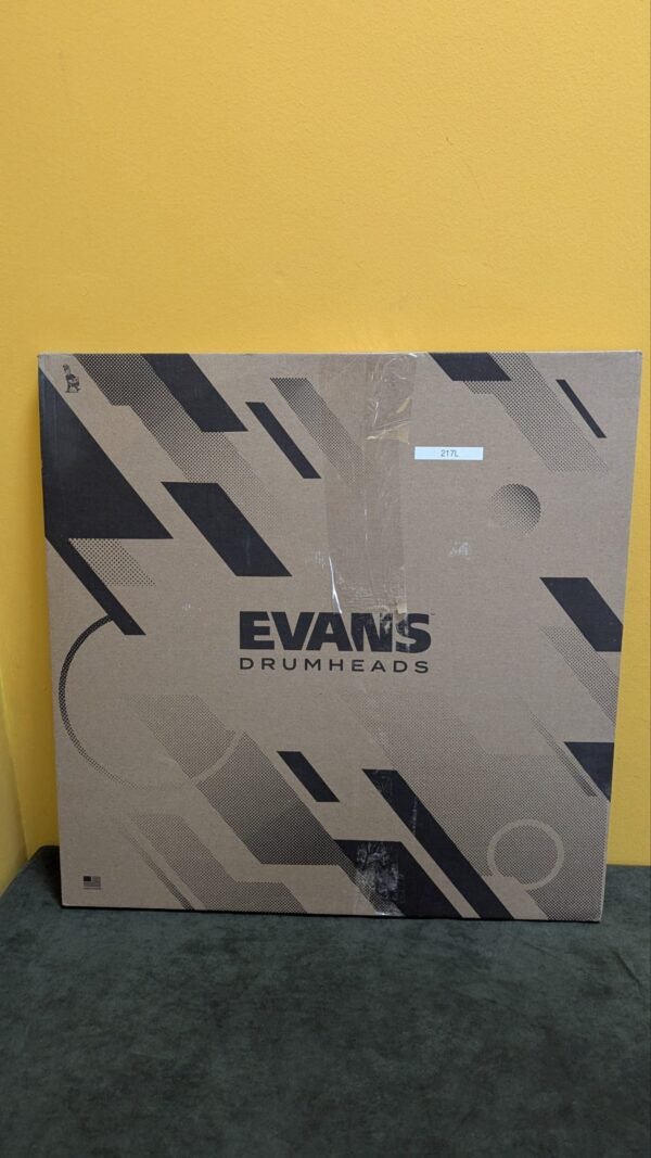 1000055751-scaled-1.jpg Evans 20" G1 Clear TT20G1