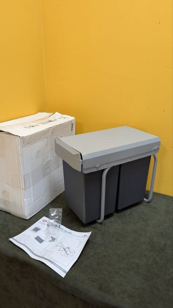 Cubo de basura empotrable de 15 litros cada uno