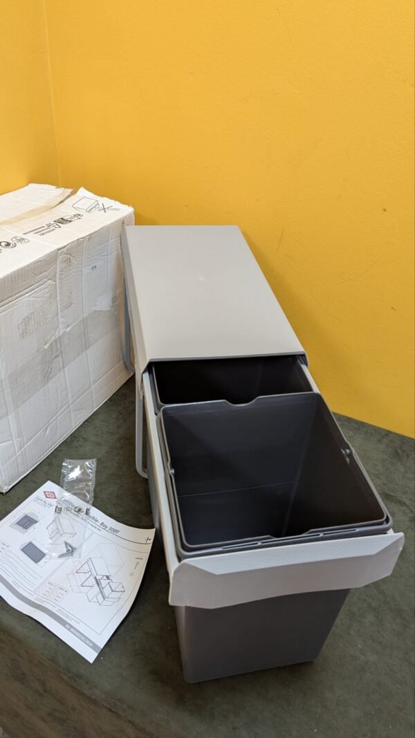 Cubo de basura empotrable de 15 litros cada uno