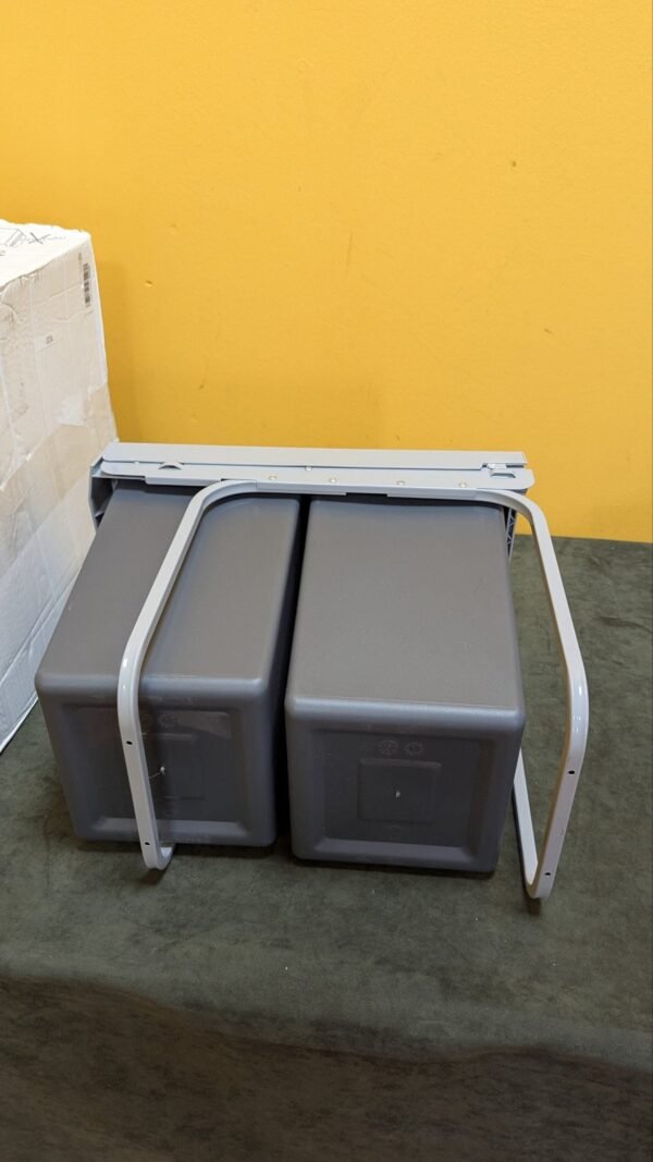 Cubo de basura empotrable de 15 litros cada uno