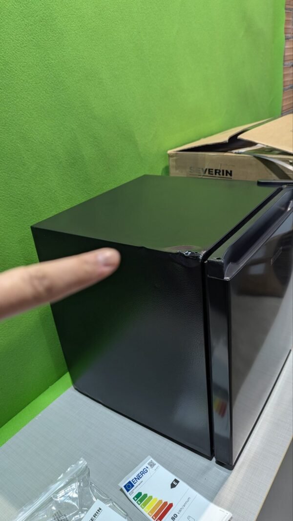 SEVERIN Mini nevera con compartimento de baja temperatura, 45 litros