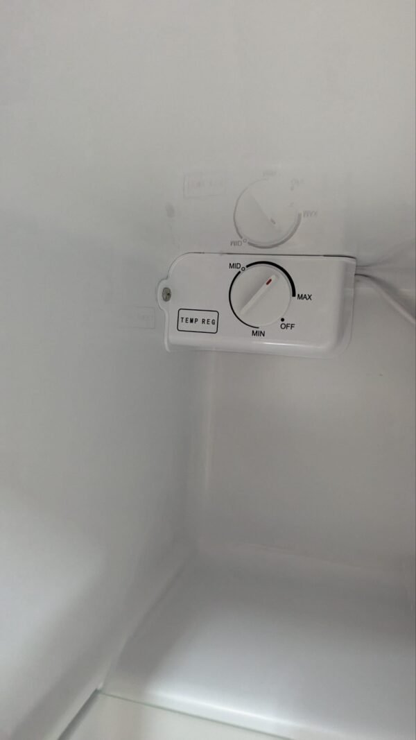 SEVERIN Mini nevera con compartimento de baja temperatura, 45 litros