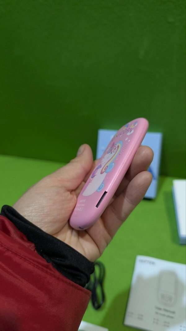 AGPTEK 2.4" Bluetooth 5.3 Reproductor MP3 para Niños