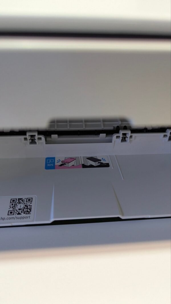 1000086145-scaled-1.jpg Impresora todo-en-uno HP DeskJet 2720e con Defecto