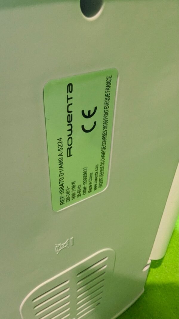 1000092517-scaled-1.jpg Etiqueta equipo Rowenta modelo IS8470D1.