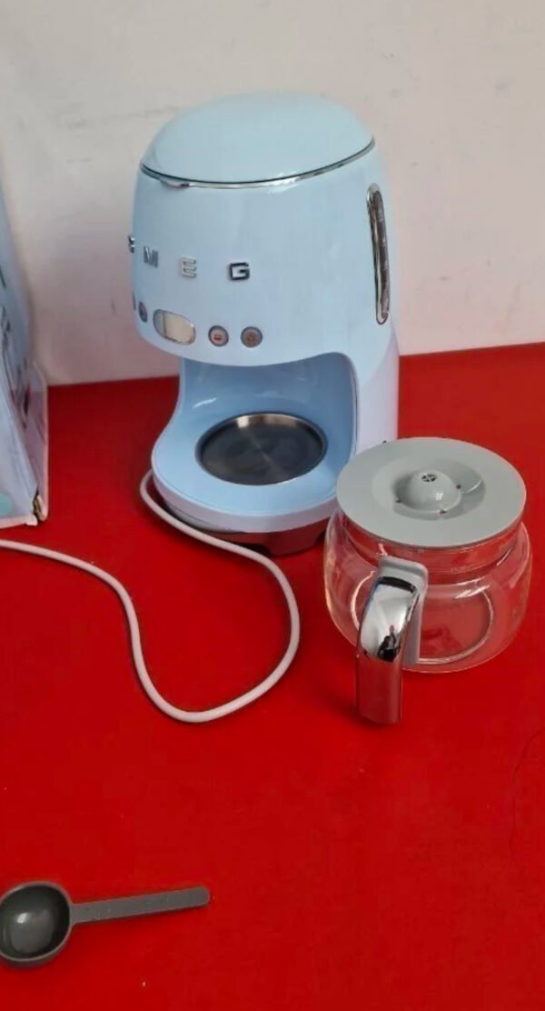 1000097566.png Cafetera de Goteo smeg - azul pastel