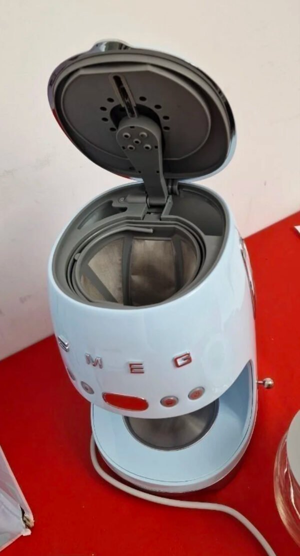 1000097567.png Cafetera de Goteo smeg - azul pastel