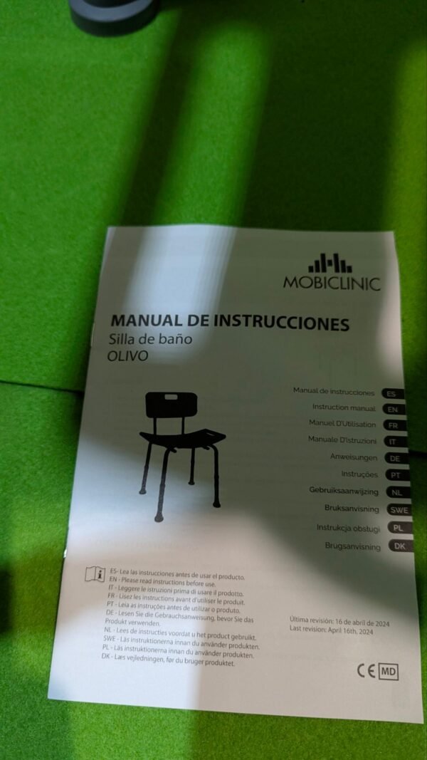 1000098468-scaled-1.jpg Manual instrucciones silla de baño Olivo Mobiclinic.