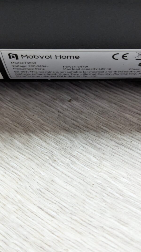 Etiqueta con especificaciones de Mobvoi Home.