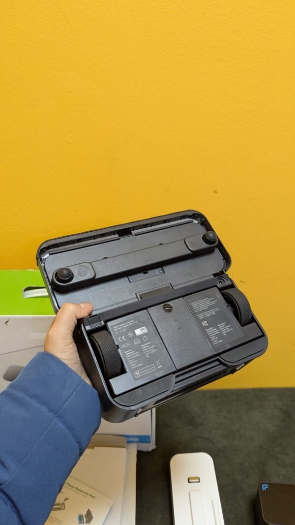 iRobot Braava 390t - Robot friegasuelos 2 en 1