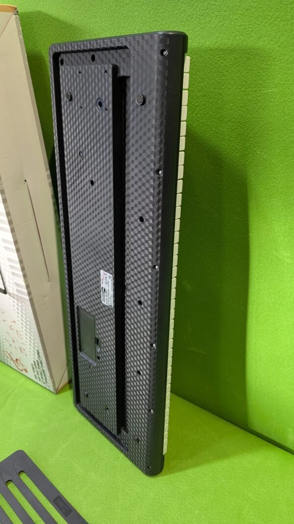 PXL_20250406_175034962.MP_-scaled-1.jpg RockJam Teclado compacto de 61 teclas