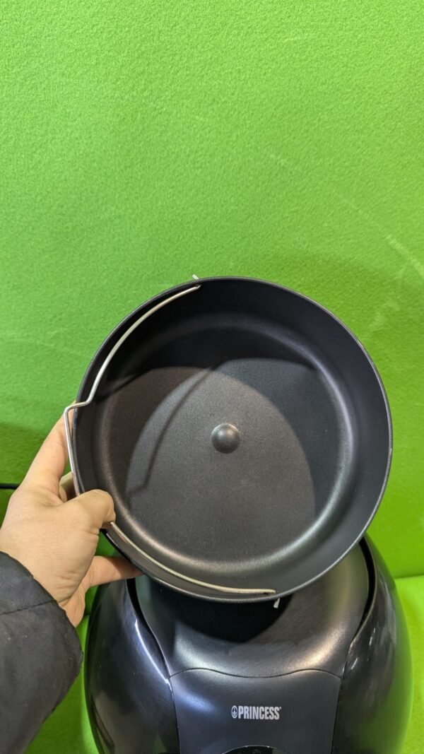 PXL_20250416_095523405.MP_-scaled-1.jpg Princess Family Aerofryer XXL 5.2 litros