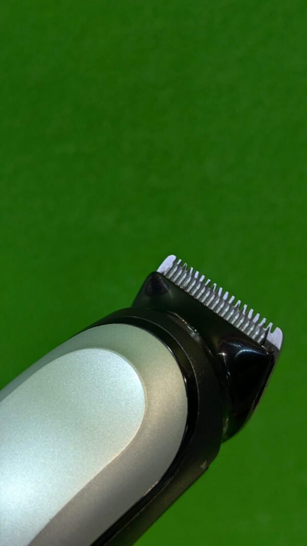 Braun Recortadora de barba, corporal y cortapelos Falta 2 accesorios