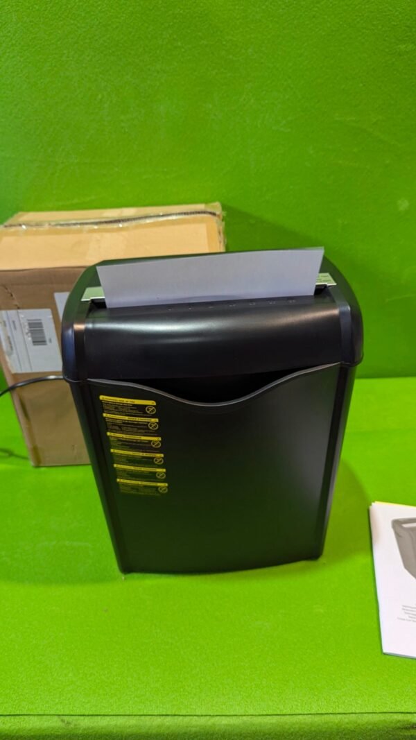 Amazon Basics Destructora de papel y tarjetas con Defecto