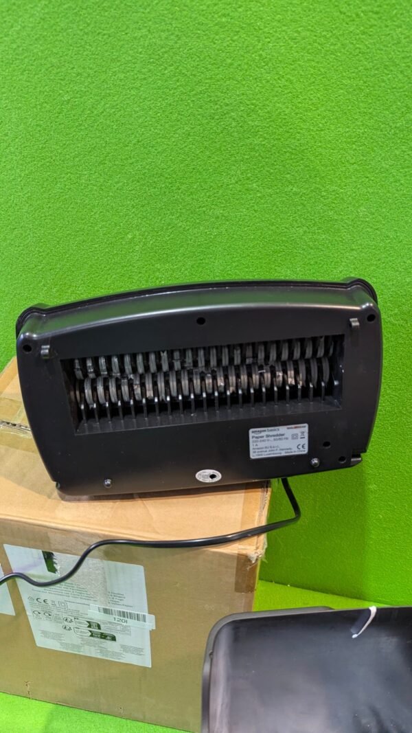 Amazon Basics Destructora de papel y tarjetas con Defecto