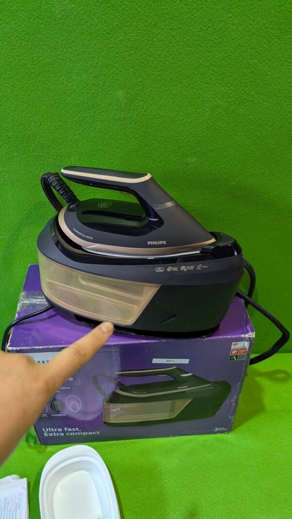 PXL_20250511_151617542.MP_-scaled-1.jpg Philips PerfectCare Serie 6000 con Defecto