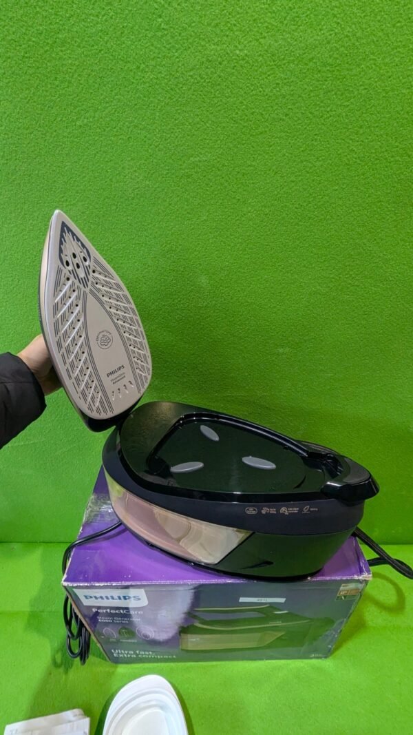 PXL_20250511_151640513.MP_-scaled-1.jpg Philips PerfectCare Serie 6000 con Defecto