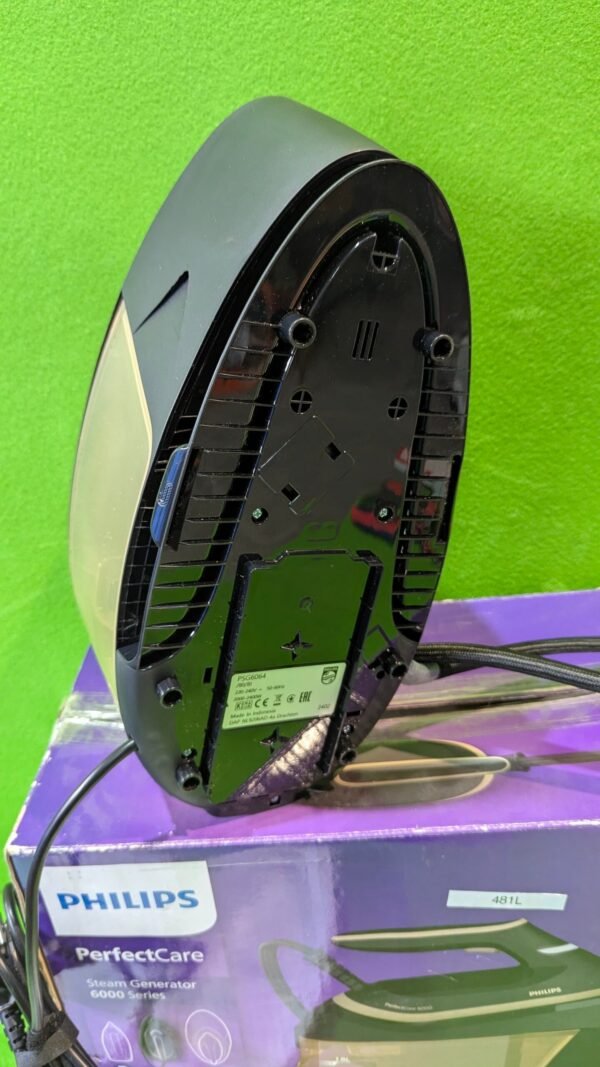 PXL_20250511_151733039-scaled-1.jpg Philips PerfectCare Serie 6000 con Defecto
