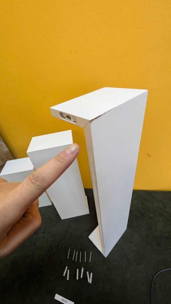 PXL_20250515_102743113-scaled-1.jpg Relaxdays Juego de Baldas Flotantes Modernas con Defecto