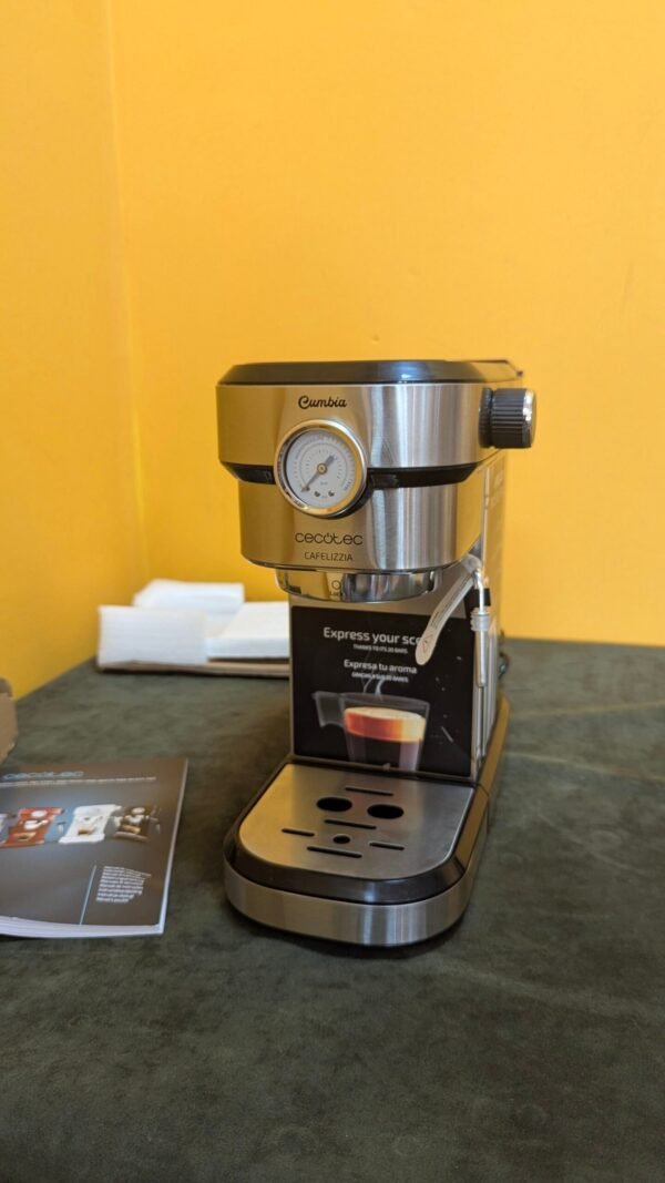 PXL_20250520_093944038-scaled-1.jpg Cecotec Cafetera para Espressos y Cappuccino Cafelizzia 790 Steel Pro con tara