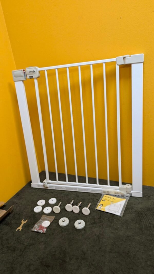 PXL_20250617_173338146-scaled-1.jpg Safety 1st Auto Close, Barrera Seguridad Niños