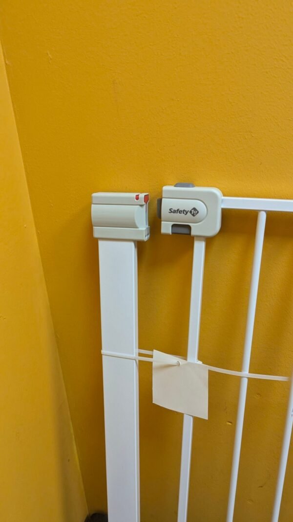 Safety 1st Easy Close Metal Barrera de seguridad niños